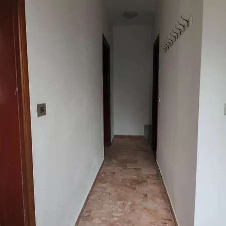 Casa Roncopiano Cabanne